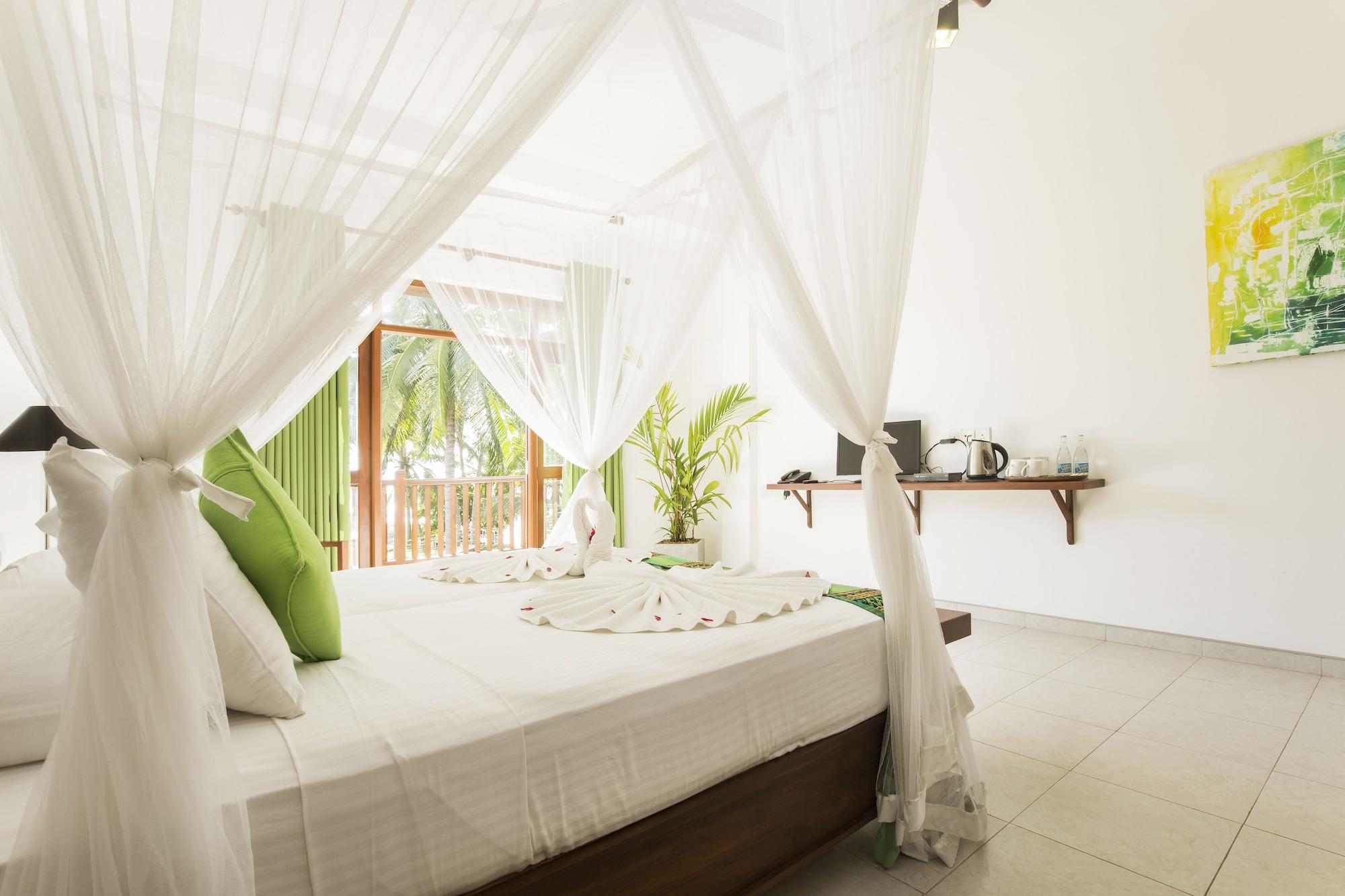 Rockside Beach Resort Bentota Exterior photo