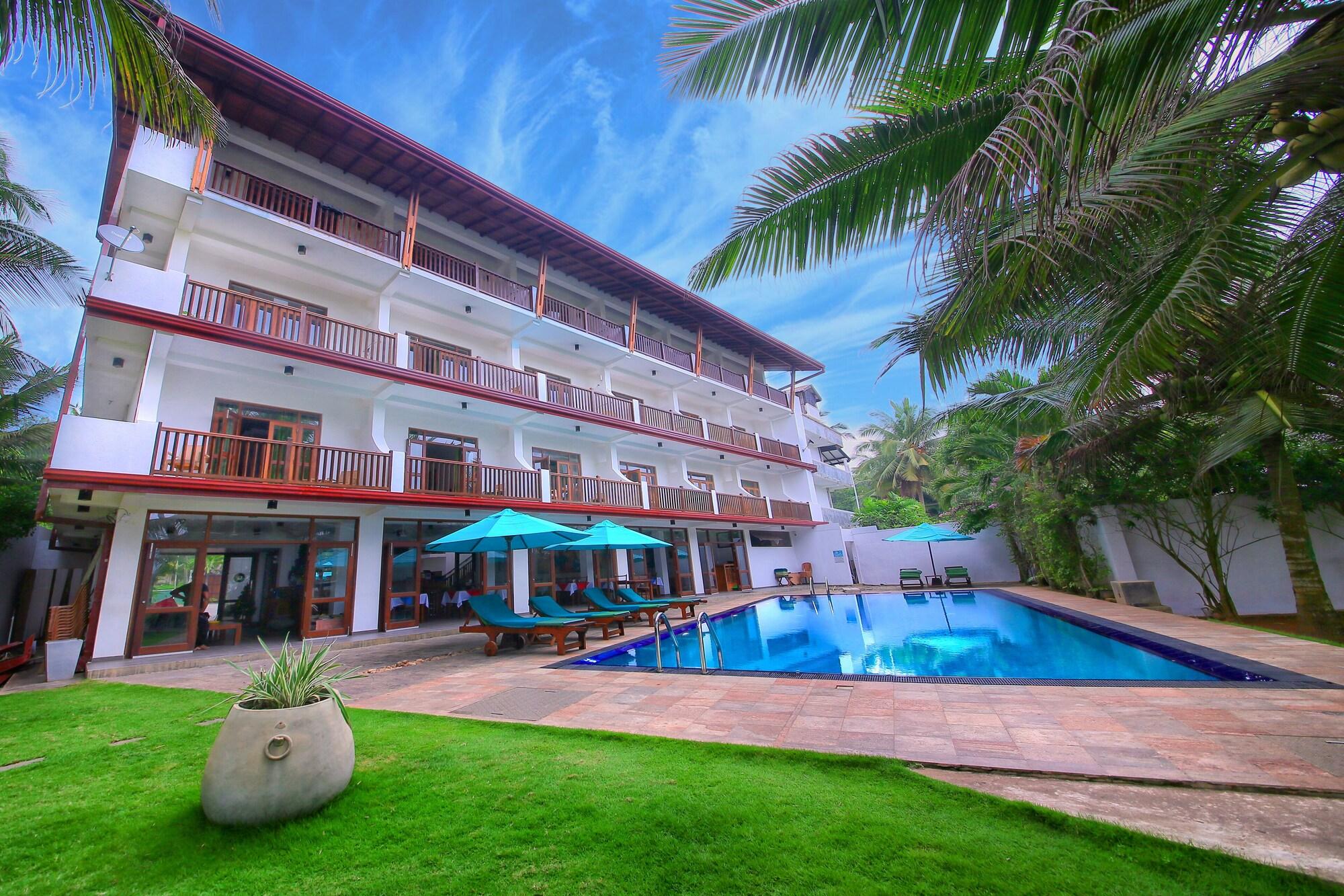 Rockside Beach Resort Bentota Exterior photo