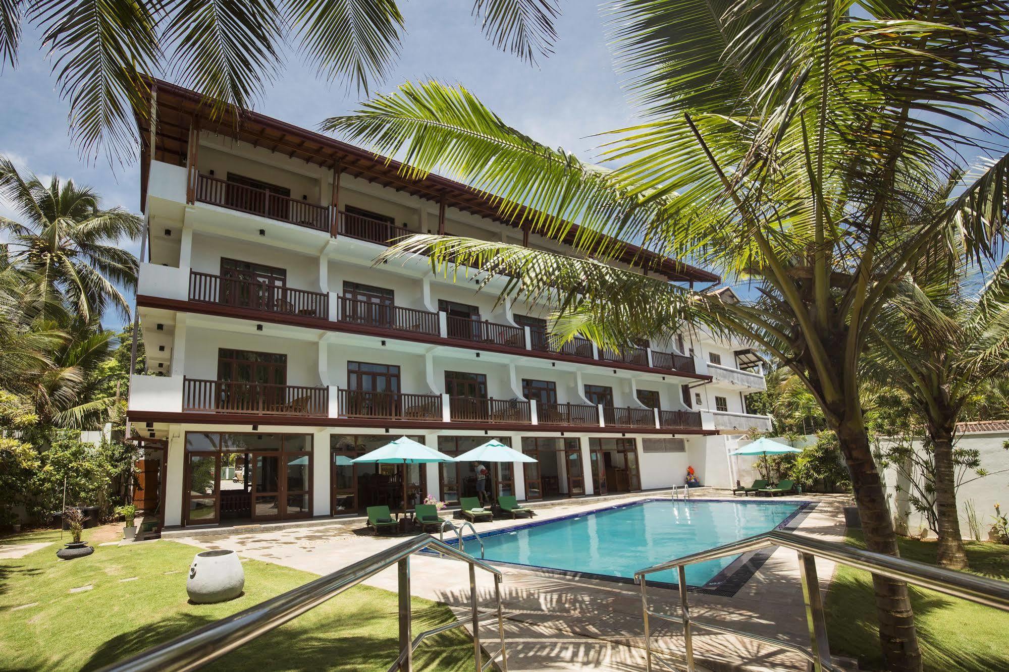 Rockside Beach Resort Bentota Exterior photo
